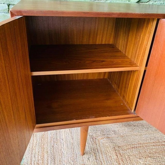 Image 1 of Scandinavisch dressoir van teakhout