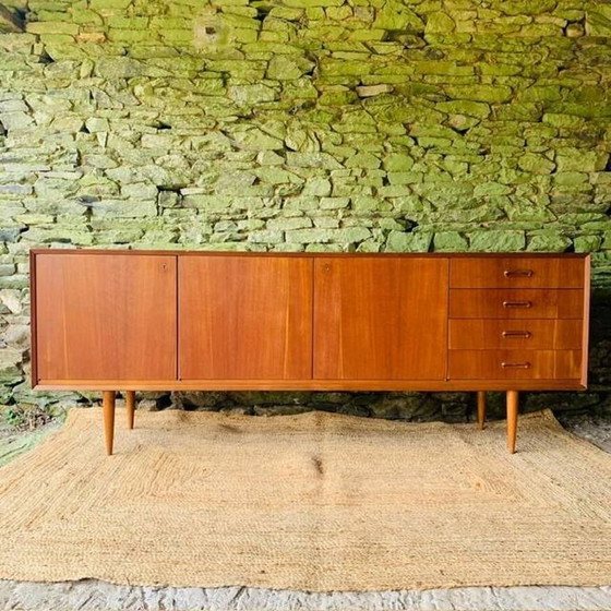 Image 1 of Scandinavisch dressoir van teakhout