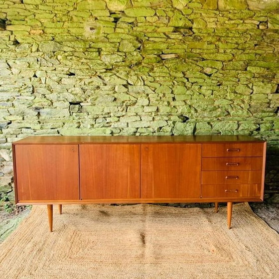 Image 1 of Scandinavisch dressoir van teakhout