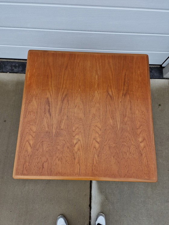 Image 1 of Vintage tafel