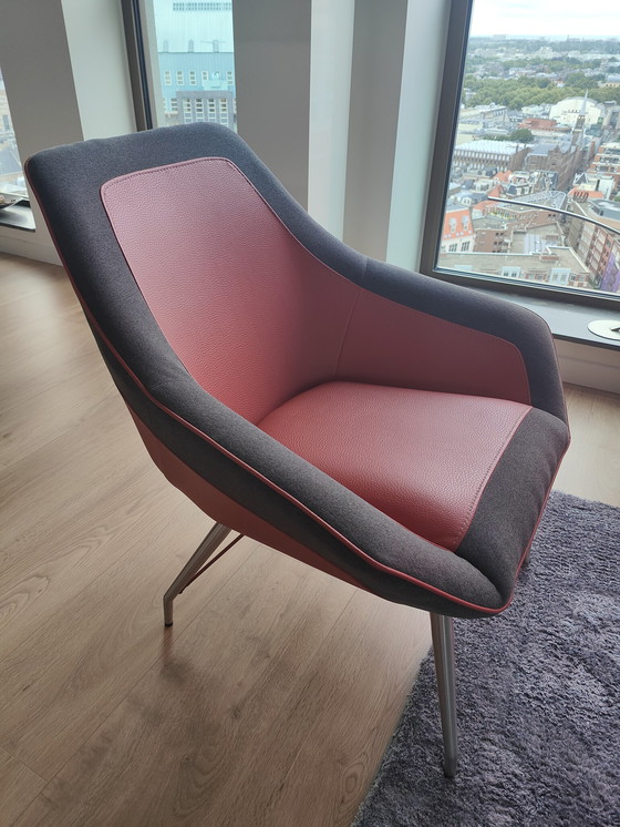 Image 1 of 2x Xooon fauteuil grijze stof met rood leer