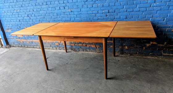 Image 1 of Vintage Deense eettafel- uitschuifbaar - 1960s