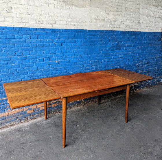 Image 1 of Vintage Deense eettafel- uitschuifbaar - 1960s