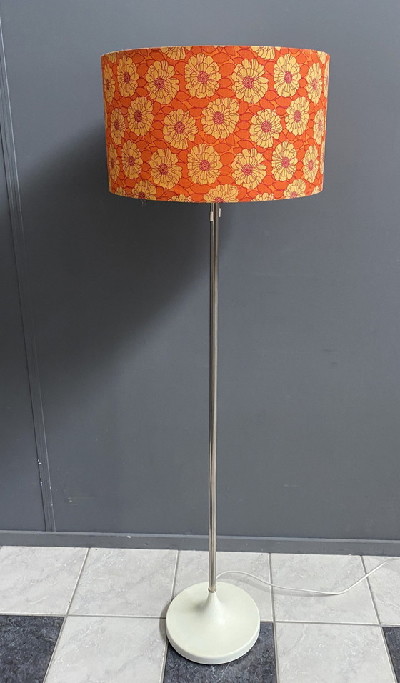 Image 1 of Oranje lampenkap met bloemenprint 1960S