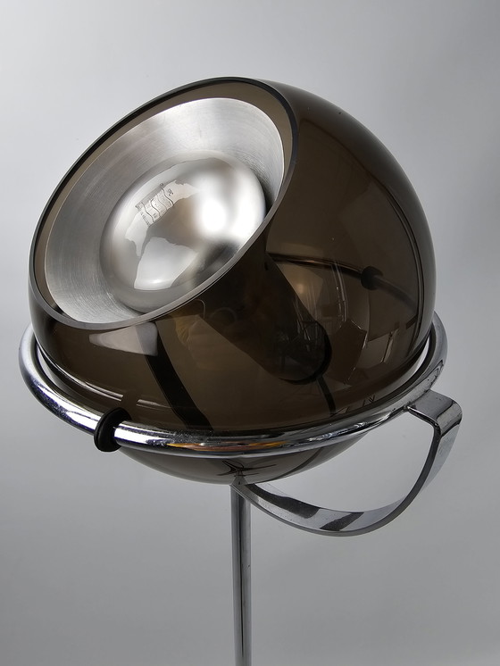 Image 1 of Raak Globe Vloerlamp van Frank Ligtelijn, 1960s