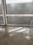 2 Plexiglas Lectuurbakken