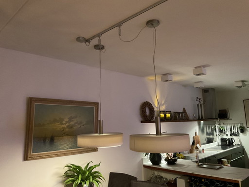 Vibia Twee Hanglampen Crème Kleurig .