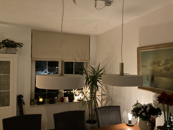 Image 1 of Vibia Twee Hanglampen Crème Kleurig .