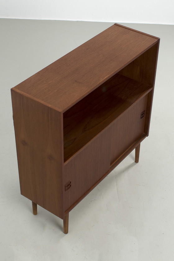 Image 1 of Vintage kastje met schuifdeurtjes