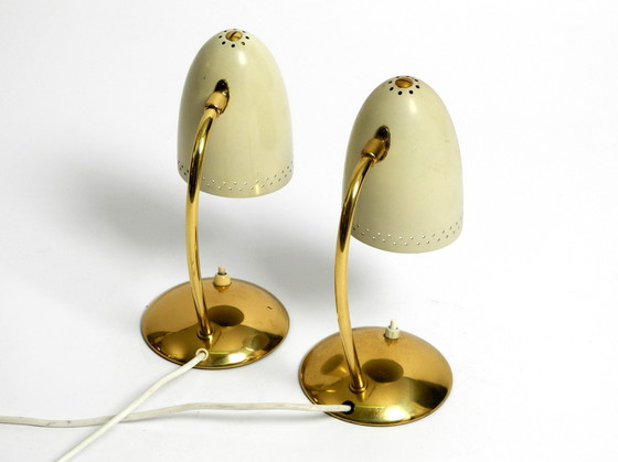 Image 1 of Paar prachtige Duitse Mid Century Moderne Messing Tafellampen met Metalen Kapjes