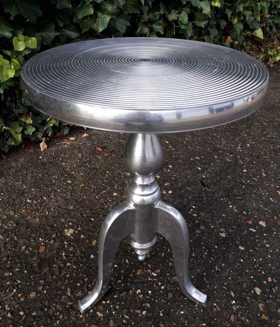 Image 1 of Aluminium koffietafel 55 cm hoog doorsnede 40 cm