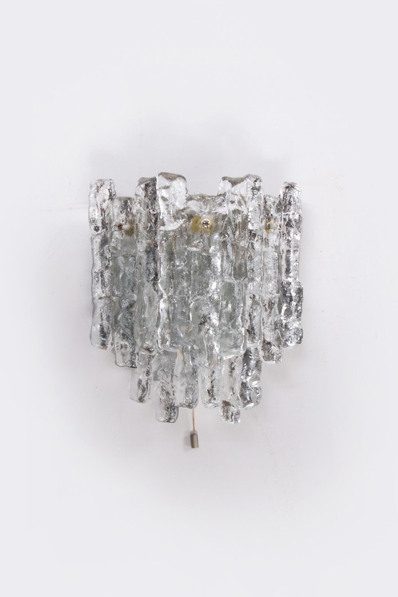 Image 1 of Kristallen ijsglas wandlamp ontwerp van J. T. Kalmar 1960