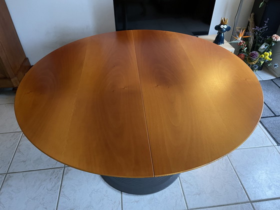 Image 1 of Leolux tafel