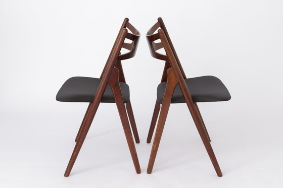 Image 1 of 2x Hans Wegner stoelen #CH29