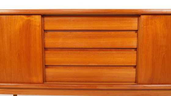 Image 1 of Vintage Dressoir | Schuifdeuren | Scandinavisch Design | 200 Cm