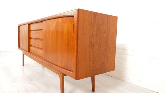 Image 1 of Vintage Dressoir | Schuifdeuren | Scandinavisch Design | 200 Cm