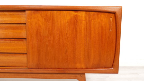 Image 1 of Vintage Dressoir | Schuifdeuren | Scandinavisch Design | 200 Cm