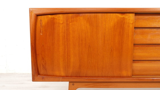 Image 1 of Vintage Dressoir | Schuifdeuren | Scandinavisch Design | 200 Cm