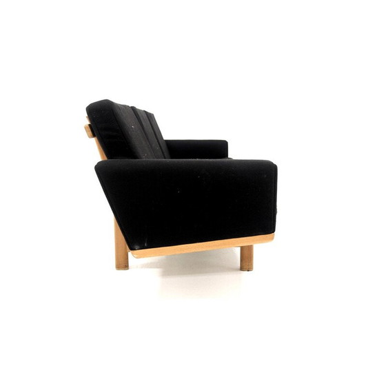 Image 1 of Vintage 3-zitsbank "GE-236" in massief eiken en stof van Hans J. Wegner voor Getama, Denemarken 1960