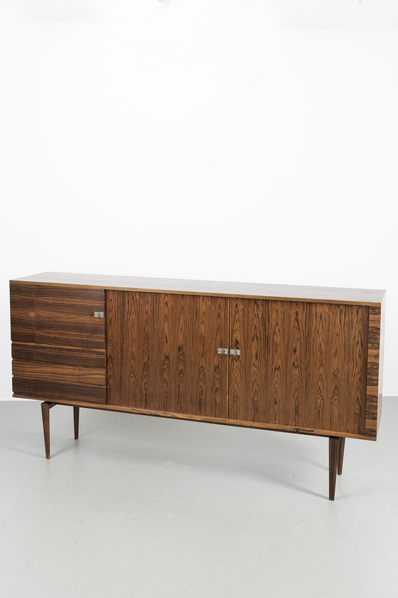 Image 1 of Bramin middelhoog sideboard