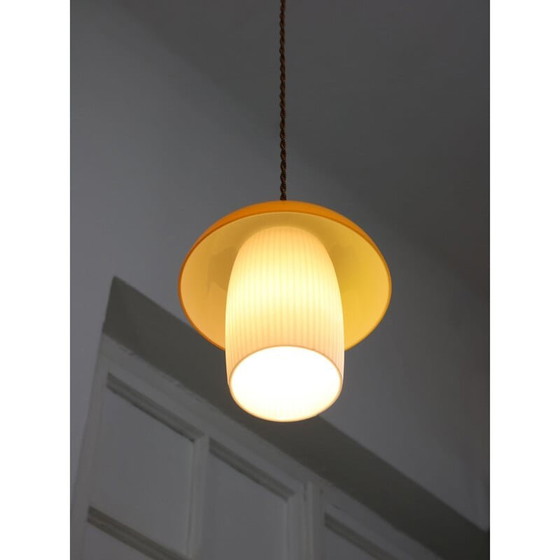 Image 1 of Mid Century hanglamp van geel glas en messing Mushroom
