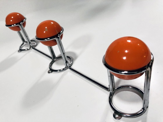 Image 1 of Vintage kapstok - verchroomd staal & hout - ruimtetijdperk - 1970