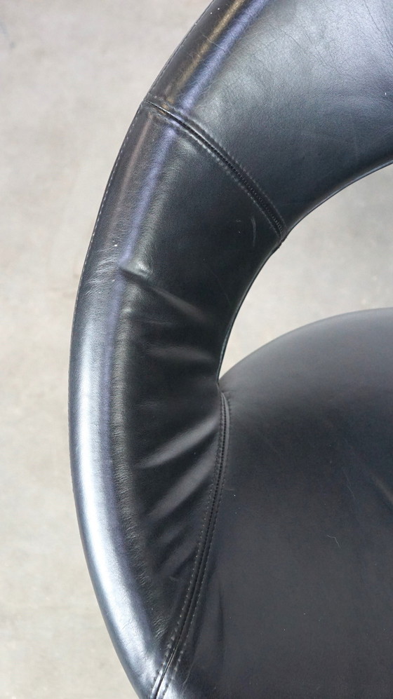 Image 1 of Zwarte lederen vintage Artifort design fauteuil model NINA