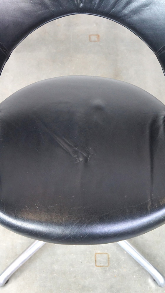 Image 1 of Zwarte lederen vintage Artifort design fauteuil model NINA