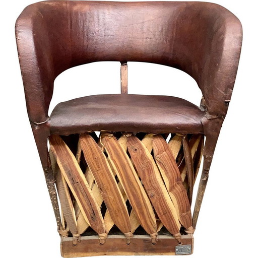 Vintage armstoel van leer en hout, Mexico 1970