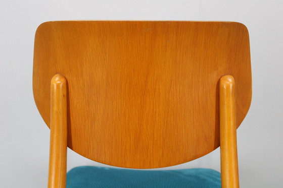 Image 1 of 1970S Set van vier beukenhouten eetkamerstoelen van Ton, Tsjecho-Slowakije