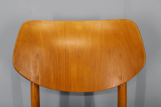 Image 1 of 1970S Set van vier beukenhouten eetkamerstoelen van Ton, Tsjecho-Slowakije