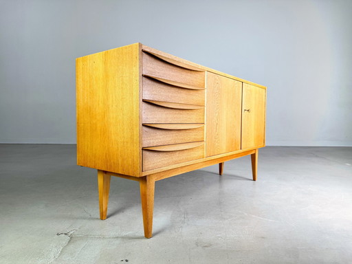 Veb Dw Hellerau dressoir 602 Vintage Franz Ehrlich eik