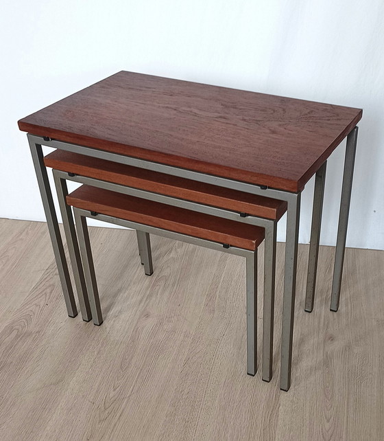 Image 1 of Zestiger Jaren Nesttafel Set 