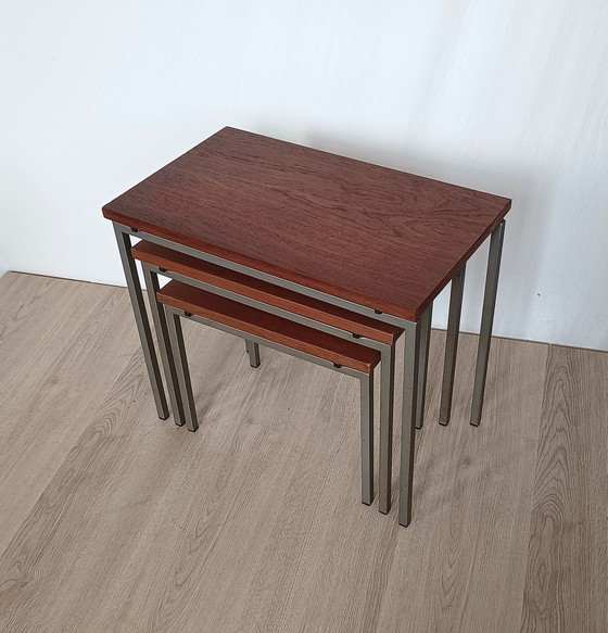 Image 1 of Zestiger Jaren Nesttafel Set 