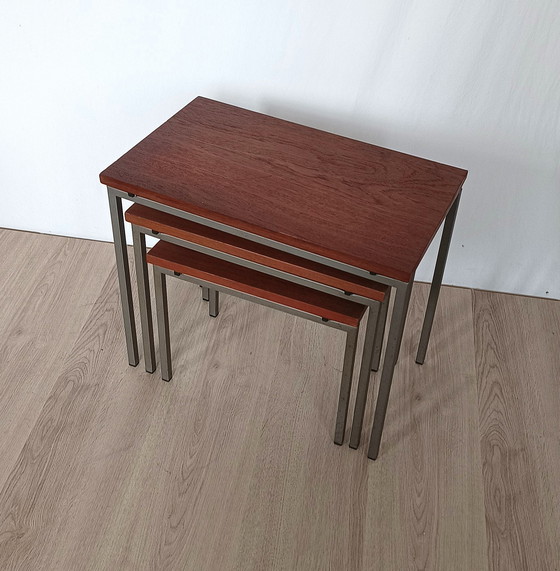 Image 1 of Zestiger Jaren Nesttafel Set 