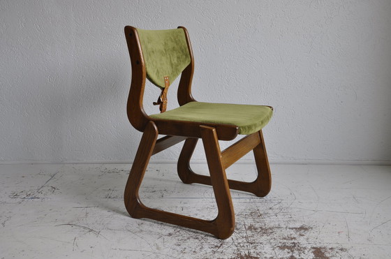 Image 1 of Midcentury eetkamerstoel met groen fluwelen bekleding