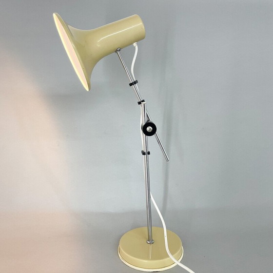 Image 1 of Vintage metalen tafellamp in crèmekleur, Hongarije 1970