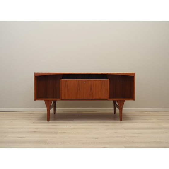 Image 1 of Vintage teakhouten bureau door Vald Mortensen voor Odense, jaren 1960