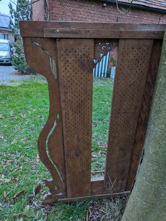 Image 1 of Gesneden houten raam uit Nepal