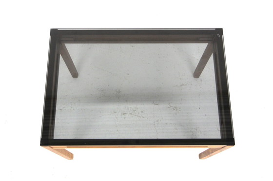 Image 1 of  Scandinavische bijzettafel van notenhout en glas, Zweden, 1960