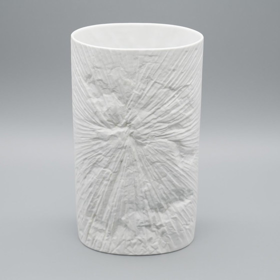 Image 1 of Martin Freyer Rosenthal Studio-Line Bisque porseleinen Op-Art reliëfvaas 25cm