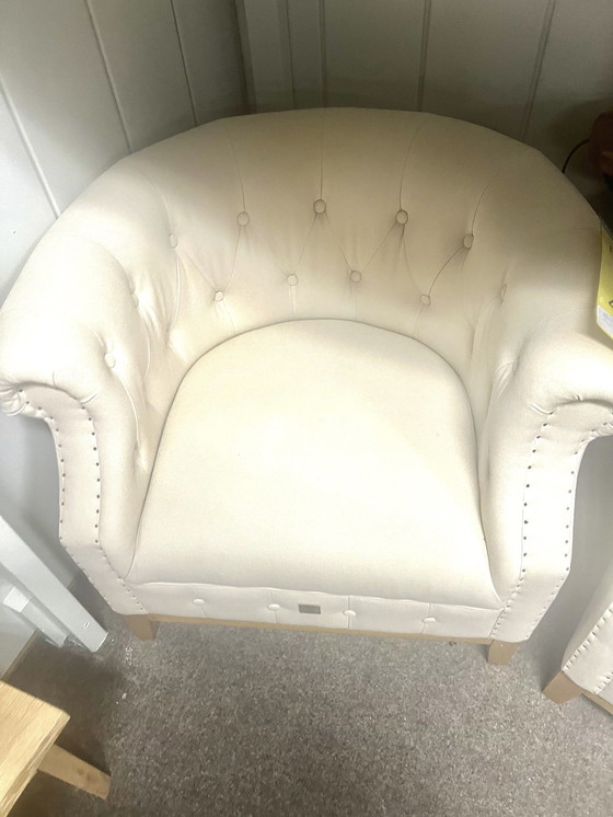 Image 1 of Te Koop: Klassieke Witte Fauteuil