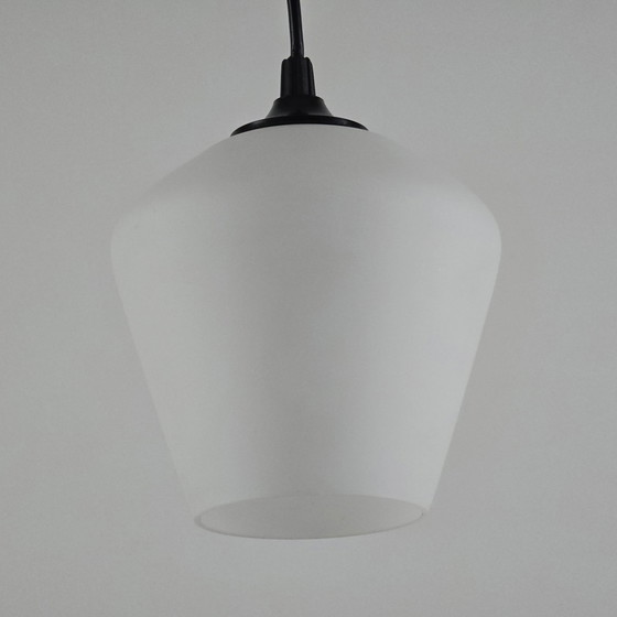 Image 1 of Vintage 1960S Opaline Glazen Hanglamp.