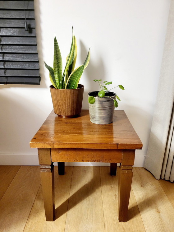 Image 1 of Massief Houten Bijzettafeltje Of Plantentafel Landelijke Stijl, Brutalist