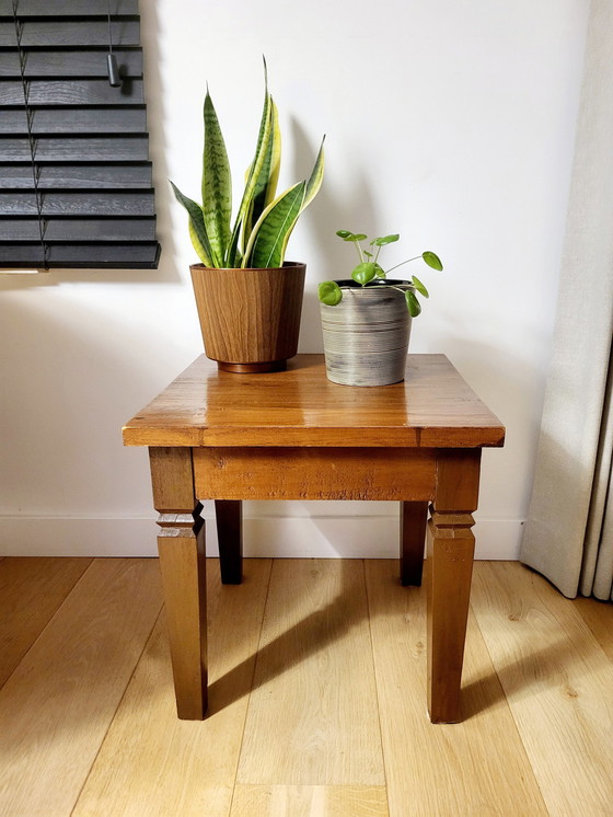 Image 1 of Massief Houten Bijzettafeltje Of Plantentafel Landelijke Stijl, Brutalist