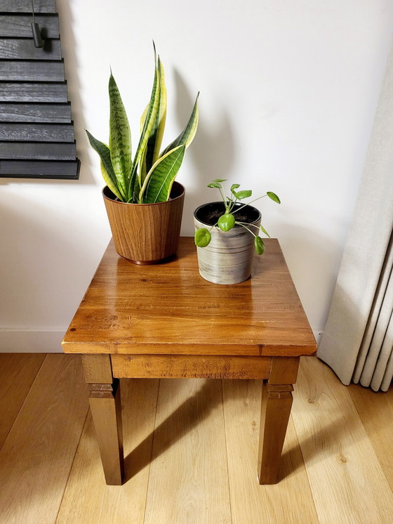 Image 1 of Massief Houten Bijzettafeltje Of Plantentafel Landelijke Stijl, Brutalist