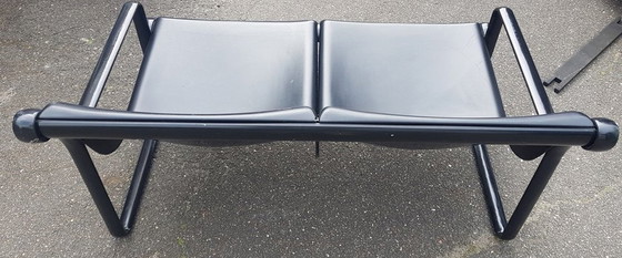 Image 1 of Sling Sofa Tweezits In Zwart Door Hannah-Morrison Voor Knoll