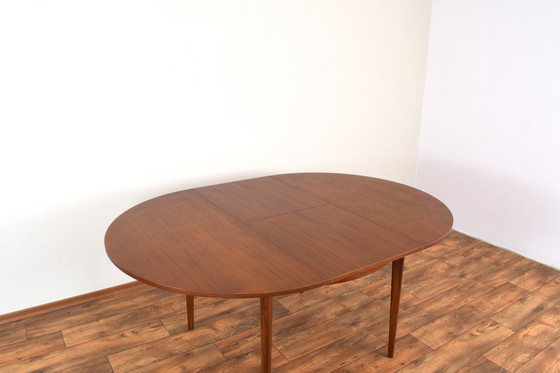 Image 1 of Mid Century Deense Teakhouten uitschuifbare eettafel, 1960S.