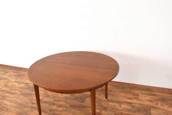 Image 1 of Mid Century Deense Teakhouten uitschuifbare eettafel, 1960S.