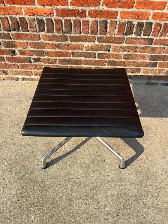 Image 1 of Vitra | Eames | Ea124 + Ea125 | Zwart Leder | Alu